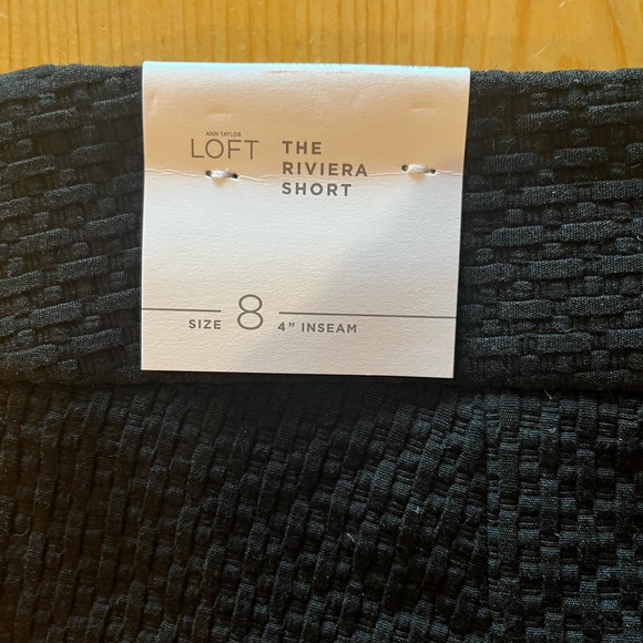 Black LOFT Shorts NWT-Size 8 - Picture 3 of 5